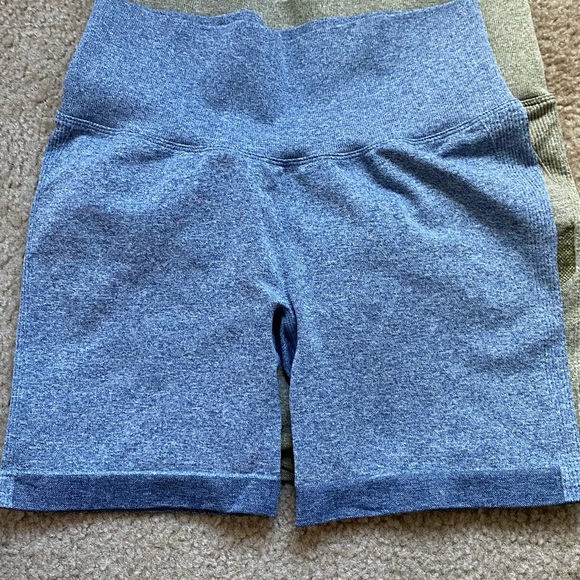 BUNDLE Peachy Bunz scrumptious shorts 🌱✨ - Picture 3 of 14